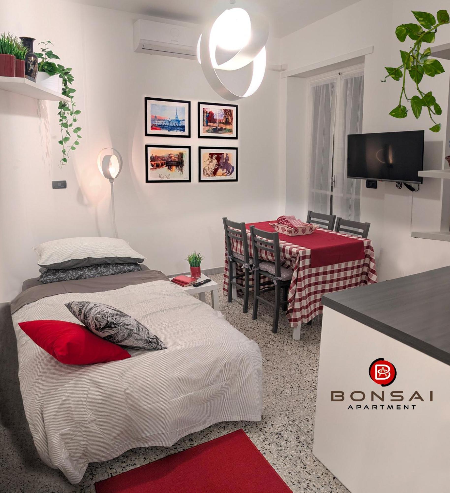 Bonsai Apartment